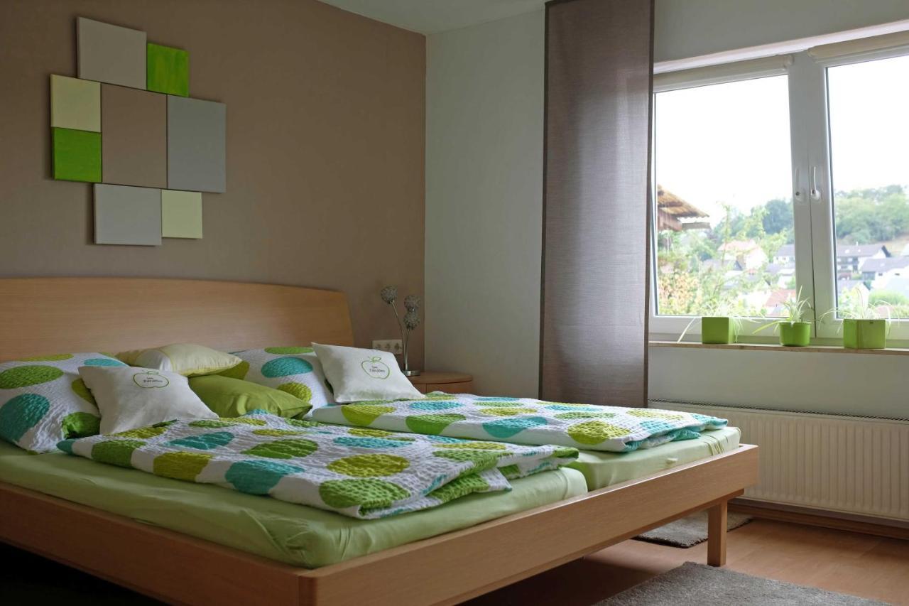 Momlingen Ferienwohnung Im Paradies מראה חיצוני תמונה